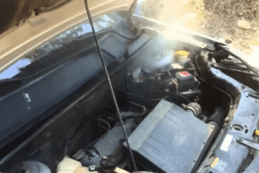 Aki Mobil Bisa Meledak Tiba-tiba, Hal Ini Wajib Diperhatikan