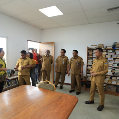 Ridwan Rumasukun Advocates for Education During Visit to Papua Hope School
