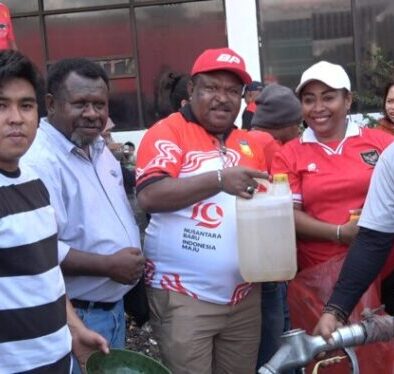 Papua Provincial Government Distributes 5 Thousand Liters of Free Kerosene to Jayapura Residents