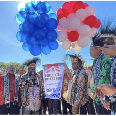 “A New Chapter of Hope: Free Education Program Officially Launched in Sorong City”