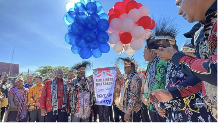 “A New Chapter of Hope: Free Education Program Officially Launched in Sorong City”