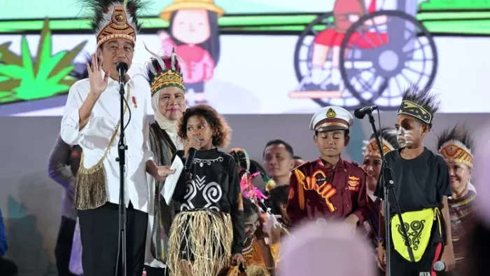 President Jokowi and First Lady Celebrate National Children’s Day in Papua