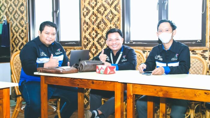 Berawal dari Pertemanan, Kini 3 Alumni Gontor ini Membangun Bisnis Agent Tour Edukasi Sekolah di Depok Bernama Dirgantara AIA Tour Travel