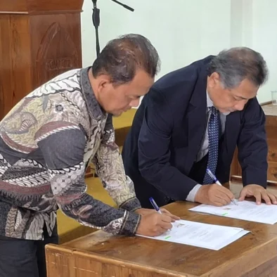 UNIDA Gontor dan FORBIS Resmi Teken MoU, Lulusan UNIDA Bisa Belajar Bisnis 1 Tahun di Perusahaan Alumni Gontor UNIDA Gontor dan FORBIS Resmi Teken MoU, Lulusan UNIDA Bisa Belajar Bisnis 1 Tahun di Perusahaan Alumni Gontor