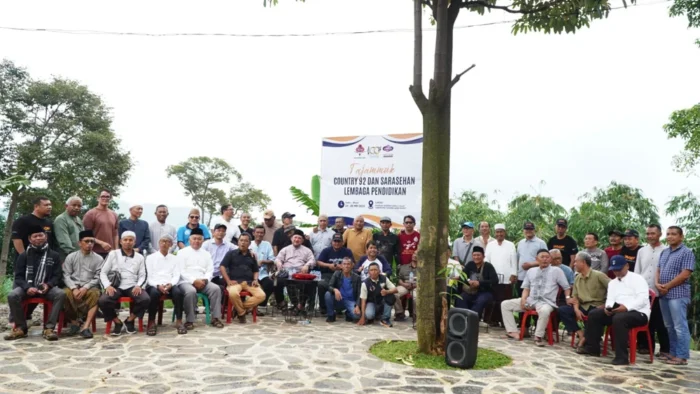 Mengunjungi Dafa Dreamland PM Darul Falah Cimenteng, dalam rangka Tajammuk dan Sarasehan Lembaga Pendidikan Alumni Gontor 1992 di PM Darul Falah Cimenteng, Subang, Jawa Barat