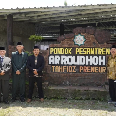 Irwan Budi, Lulus Gontor Dididik Keras Ayah Ngontel di Jalanan Kini Jadi Pengusaha Rintis Pesantren Tahfidz Preneur Sragen