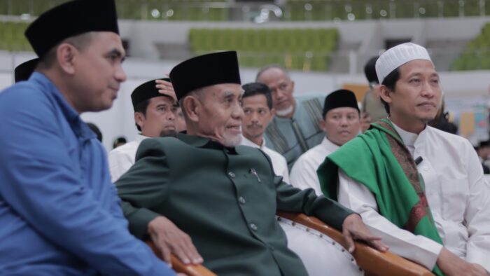 KH. Hasan Abdullah Sahal, Pimpinan Pondok Modern Darussalam Gontor, menghadiri acara International Islamic Edu Fair (IIEF) 2024 lalu. Foto: Dokumentasi FORBIS IKPM Gontor 2024
