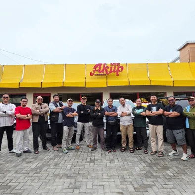 FORBIS IKPM Gontor Bandung Raya Hadiri Grand Opening Mie Akup di Kawasan Kampus UPI Bandung