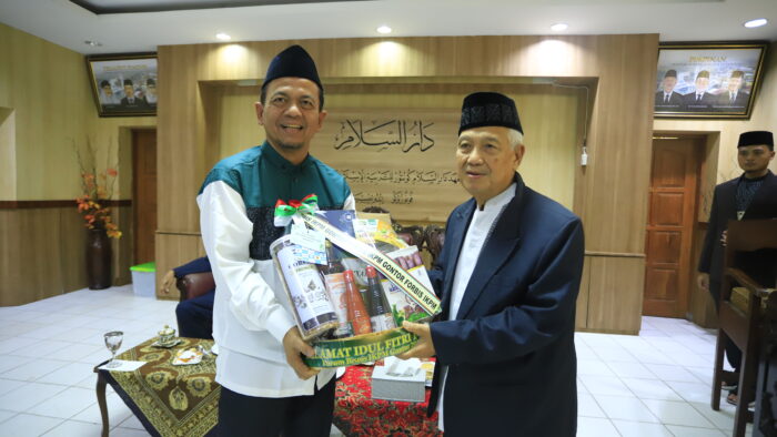 Spirit FORBIS dalam Jejak Terakhir Prof Dr KH Amal Fathullah Zarkasyi MA