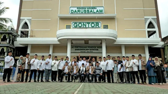 Sowan ke Gontor dan Halal bi Halal FORBIS, Pesan Mendalam Kyai Hasan untuk Pengusaha Alumni dan Rencana Expo Megah