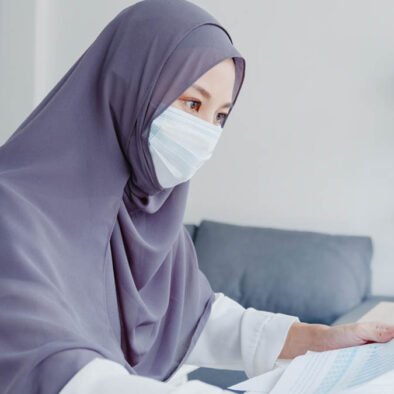 Ibu Bekerja: Berapa Kali Memerah ASI? dan Kapan Saatnya Menabung ASIP?