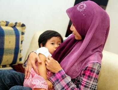 Fakta Menyusui dan Pemberian makan bayi