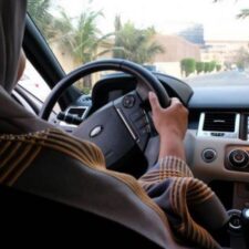 61% Wanita Saudi Siap Untuk Menyetir Pada Bulan Juni