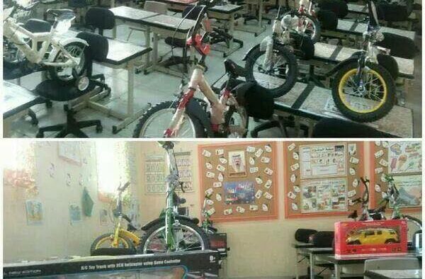 Bagi-bagi Sepeda di Sekolah