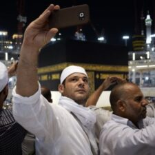 Pengurus Masjidil Haram Mengingatkan Jemaah Agar Tidak Menyibukkan Diri Dengan 