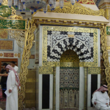 Setelah 25 tahun, Imam Masjid Nabawi Kembali ke Mihrab Asli