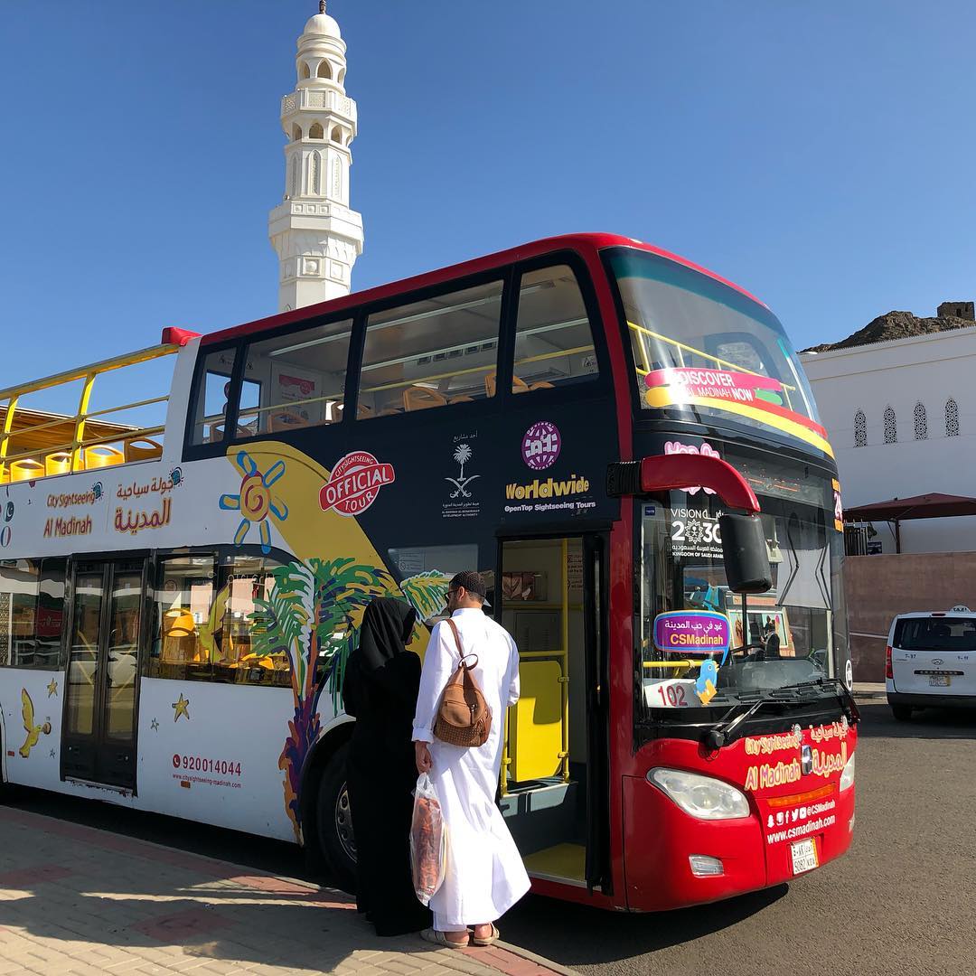 tour bus in madinah