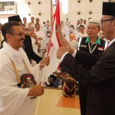 Dubes RI Untuk Arab Saudi Sambut Kedatangan Kloter Pertama Jemaah Haji Indonesia