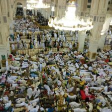 Pendaftaran Peserta Itikaf di Masjidil Haram dan Masjid Nabawi