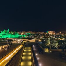 Pariwisata di Saudi 2019: 10 Ribu Perizinan, 1000 Lebih Pelanggaran