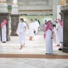 Inilah Jemaah Pertama Tiba di Masjidil Haram Setelah Dibuka Aktivitas Umrah