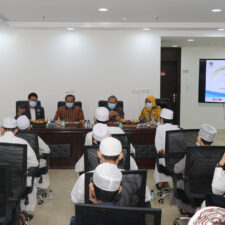 Bukan Dengan Visa Pelajar, Banyak Santri dan Mahasiswa Indonesia Menimba Ilmu di Makkah