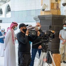Syuting 150 Jam Untuk Produksi Film Masjidil Haram dan Corona