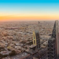 Kemakmuran dan Stabilitas Saudi Bukan Karena Minyak dan Kekayaannya