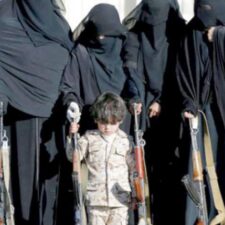 “Zainabiyat” Pasukan Wanita Houtsi Perekrut Anak-Anak ke Medan Perang