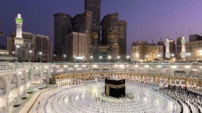 Citra Mekkah ke Dunia: Jamaah Shalat Masjidil Haram Mengesankan Keteraturan dan Akurasi