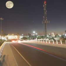 Falakiyah Jeddah: Supermoon Akan Tampak di Langit Arab Saudi dan Dunia Arab Pada Hari Rabu