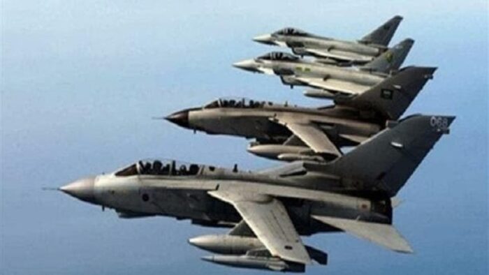 Pasukan Koalisi Pimpinan Saudi: Serangan Udara Intens Menargetkan Sasaran Militer di Sana’a