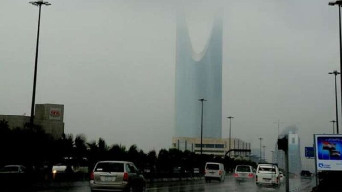 Hujan Diperkirakan Akan Terus Berlanjut Selama 24 Jam di Riyadh