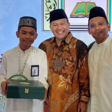 Konjen RI di Jeddah Langsung Menyaksikan Penghargaan Untuk Auzan Juara 2 di King Abdul Aziz Internasional Holy Qur’an Contest