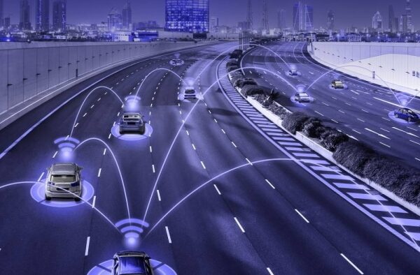 Kendaraan Tanpa Awak: Arab Saudi Luncurkan Peta Jalan 5.9 GHz Band Untuk Teknologi V2X
