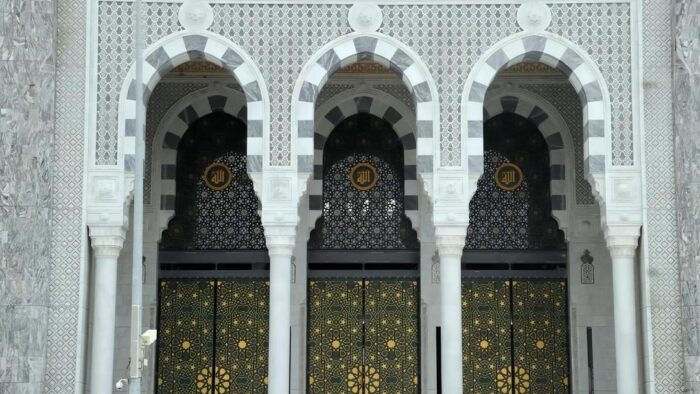 Pintu Tertinggi dan Terbesar di Masjidil Haram dan Dunia