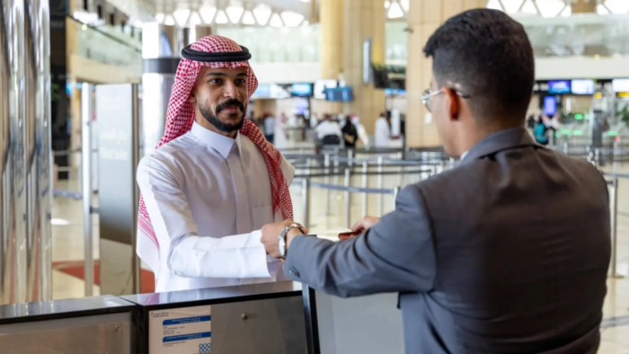 Kebijakan Baru Saudi: Turis Asing Dapat Refund PPN 15%, Diajukan di Bandara Saat Meninggalkan Saudi