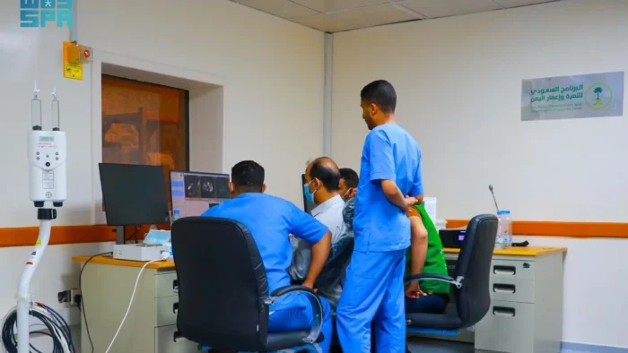 Program Saudi untuk Pembangunan Yaman Kirim  Peralatan Kesehatan Canggih MRI ke Rumah Sakit Marib