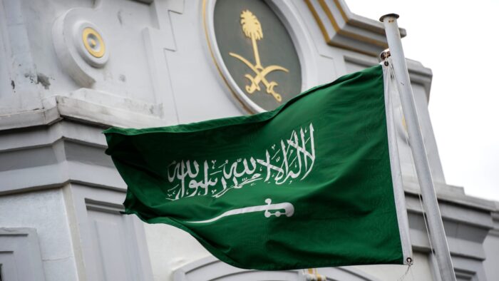 Saudi dan Lingkungan Barunya