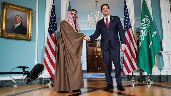 Arab Saudi ke AS: Diperlukan Penanganan Serius atas Campur Tangan Israel di Suriah