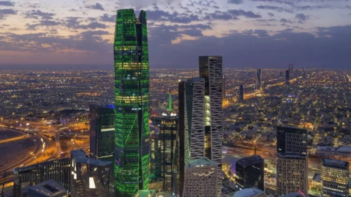 Pendapatan Non-Minyak Saudi Naik 7% di Kuartal II 2025