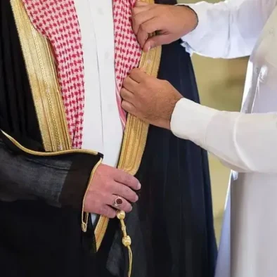 Pakaian Tradisional: Cerminan Identitas dan Warisan Estetika Arab Saudi