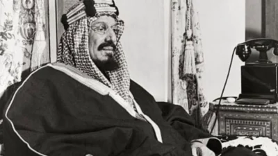 Raja Abdul Aziz dan Para Perwira Negara Saudi: Penjaga Rahasia yang Pergi Membawa Kisah Tersembunyi