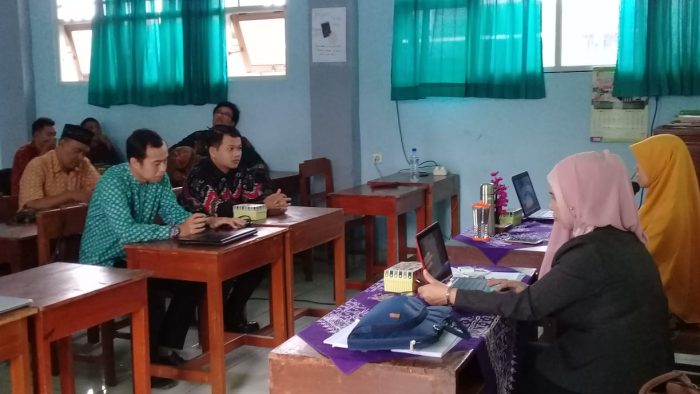Workshop Desain Pembelajaran Abad-21 SMP IT Masjid Syuhada