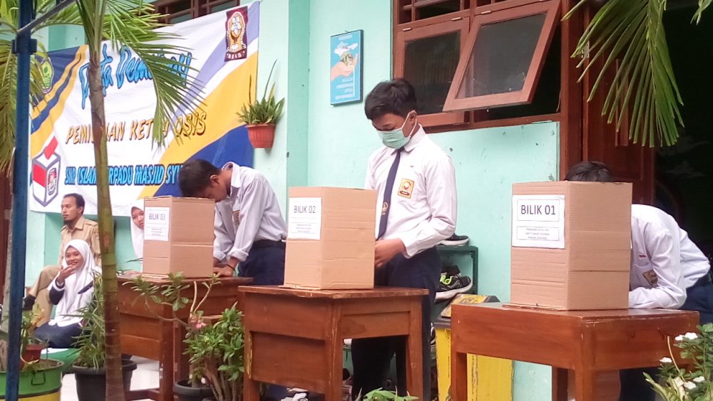 Belajar Demokrasi dalam Even Pemilihan Ketua OSIS SMP IT Masjid Syuhada 2020/2021