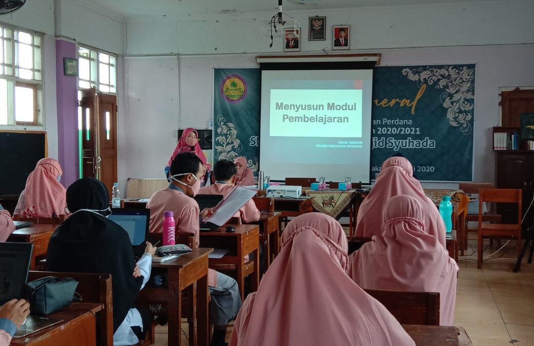 Workshop Pembuatan Modul Pembelajaran Awali Tahun 2021