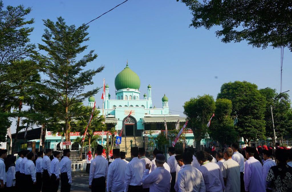 Masjid Agung Syuhada Gelar Upacara Akbar HUT RI ke-80 dengan Khidmat