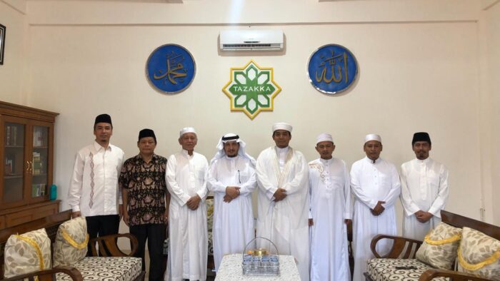 Guru Besar Ummul Quro Makkah Kunjungi Tazakka