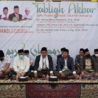 Tazakka Adakan Tabligh Akbar, Buka Puasa dan Shalat Tarawih Bersama