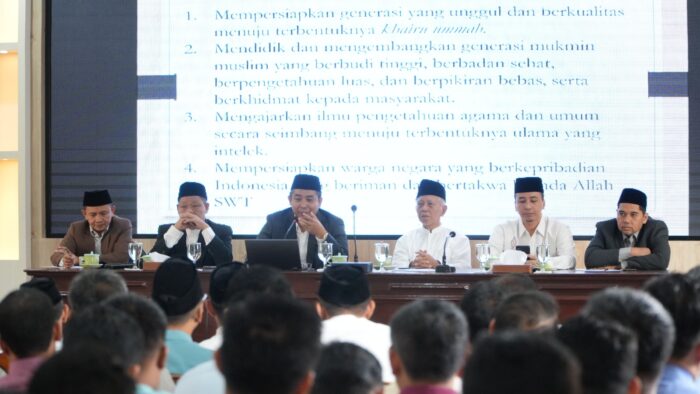 Tazakka Gelar Tazkiyah Untuk Seluruh Guru